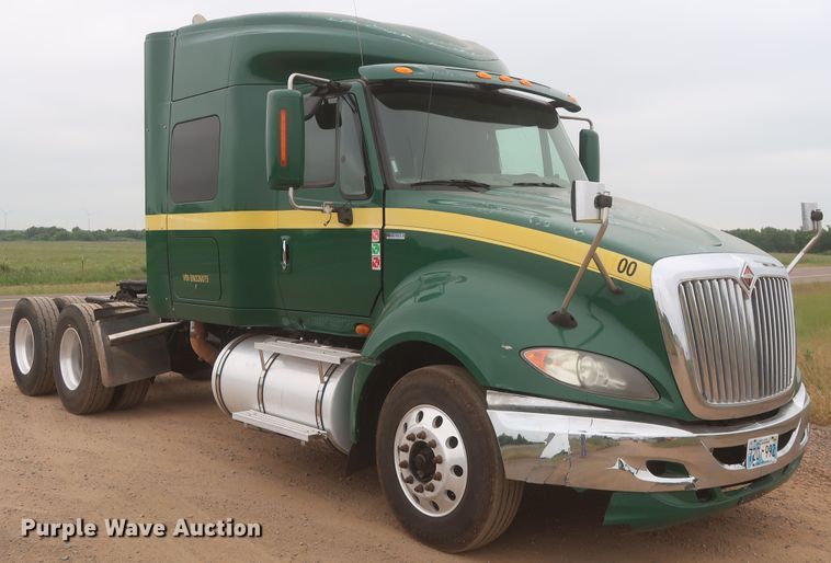 image for item IO9166 2011 International ProStar Premium  semi truck