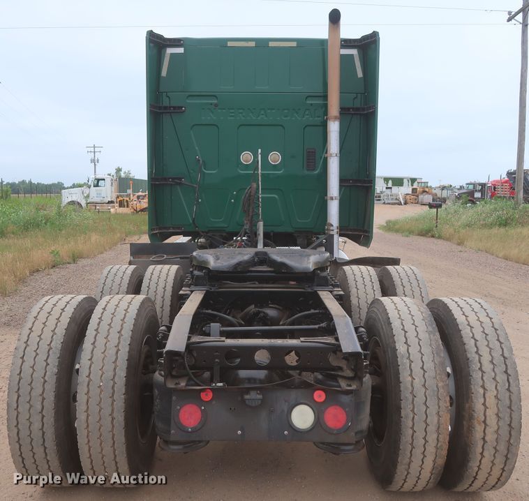 image for item IO9166 2011 International ProStar Premium  semi truck