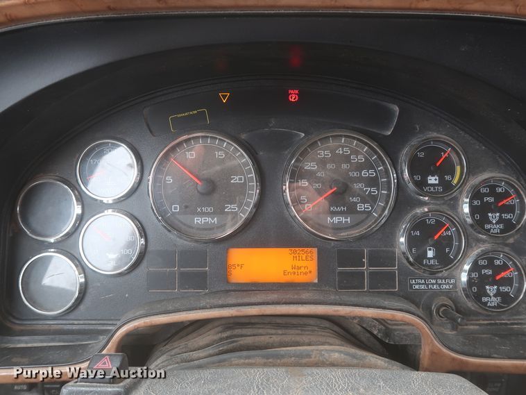 image for item IO9166 2011 International ProStar Premium  semi truck