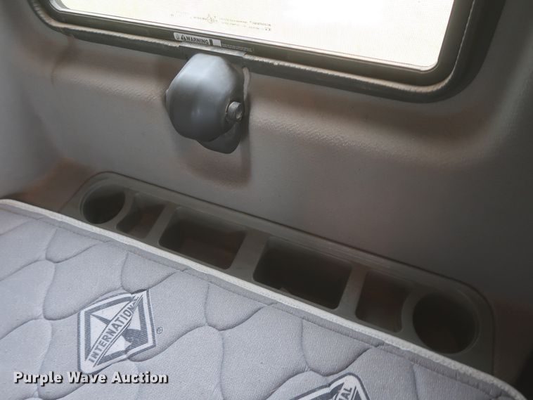 image for item IO9166 2011 International ProStar Premium  semi truck