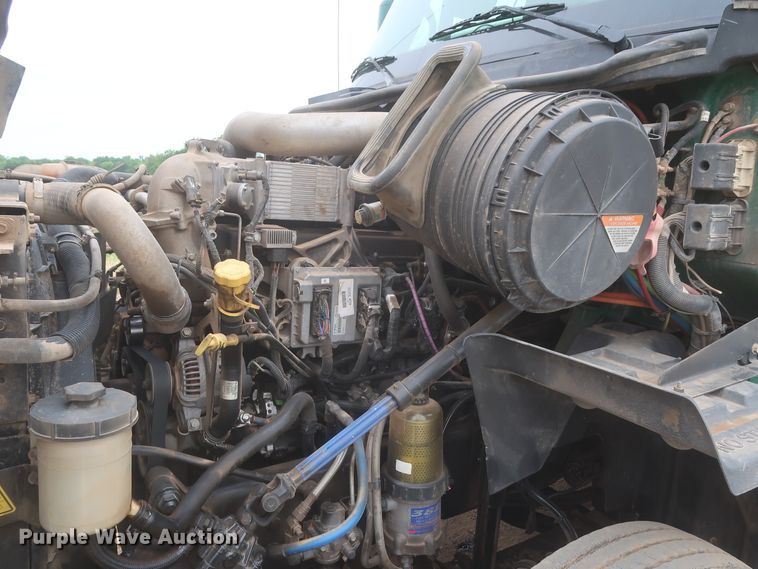 image for item IO9166 2011 International ProStar Premium  semi truck