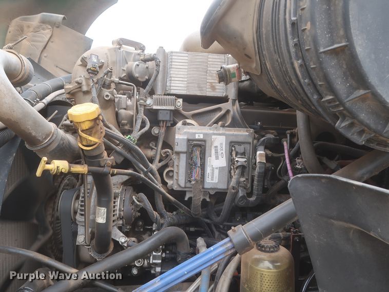 image for item IO9166 2011 International ProStar Premium  semi truck