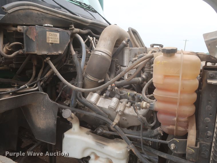 image for item IO9166 2011 International ProStar Premium  semi truck