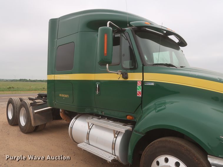 image for item IO9166 2011 International ProStar Premium  semi truck