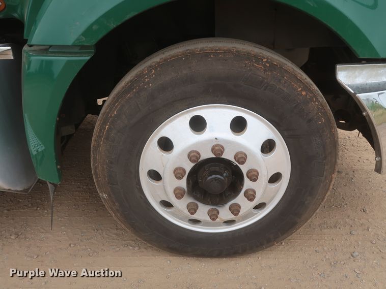 image for item IO9166 2011 International ProStar Premium  semi truck