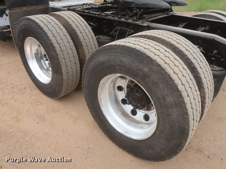 image for item IO9166 2011 International ProStar Premium  semi truck