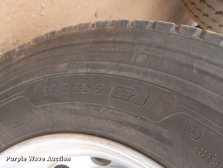 image for item IO9166 2011 International ProStar Premium  semi truck