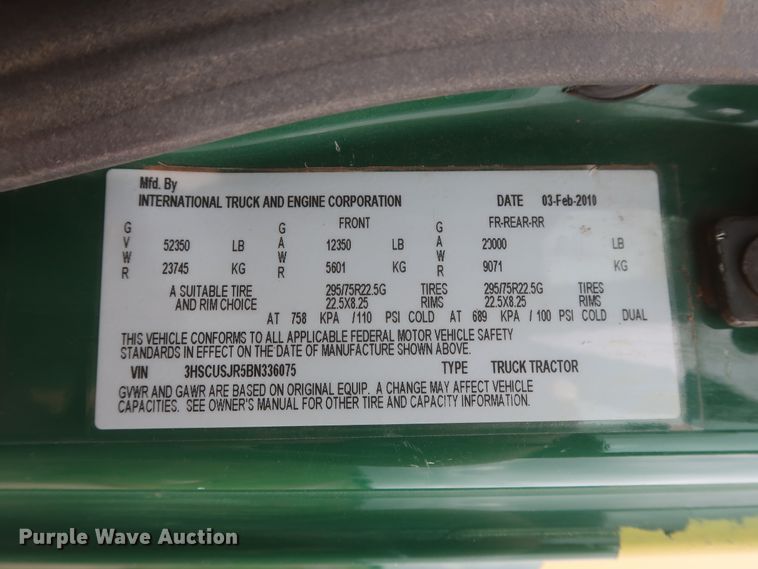 image for item IO9166 2011 International ProStar Premium  semi truck