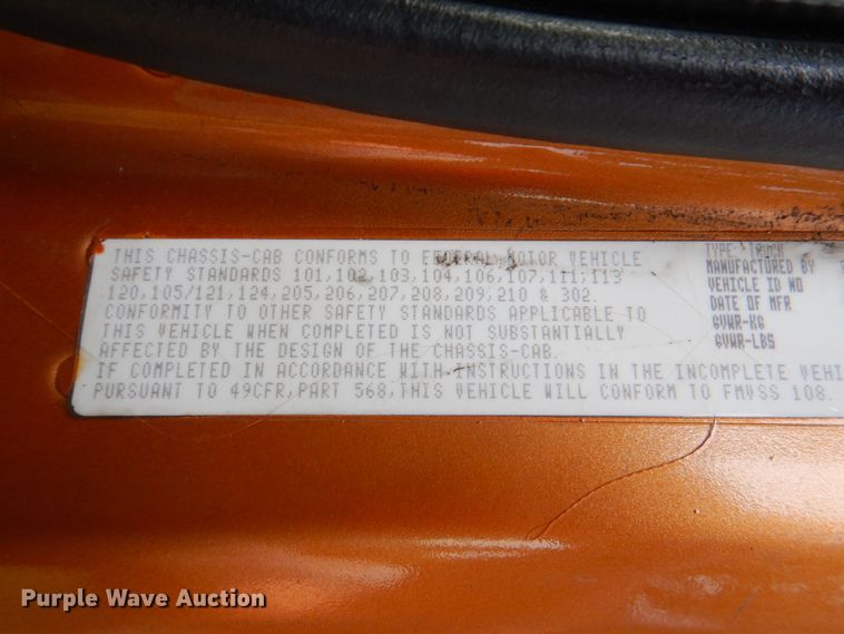 image for item IR9025 2006 Freightliner Business Class M2  semi truck