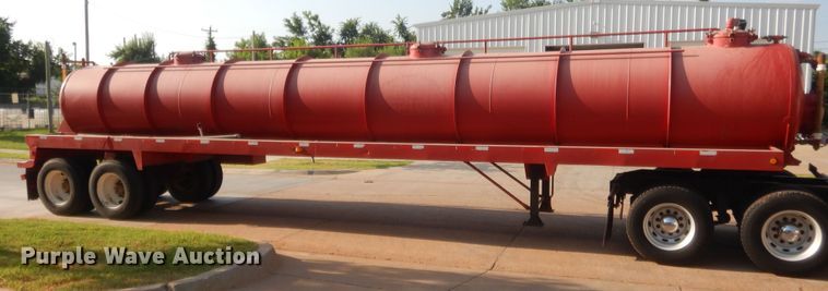 image for item IT9710 2011 Troxell  tank trailer