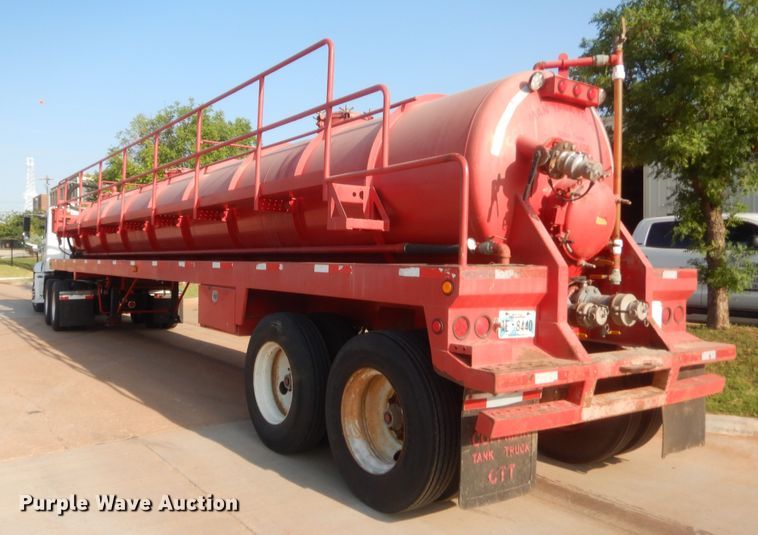 image for item IT9710 2011 Troxell  tank trailer