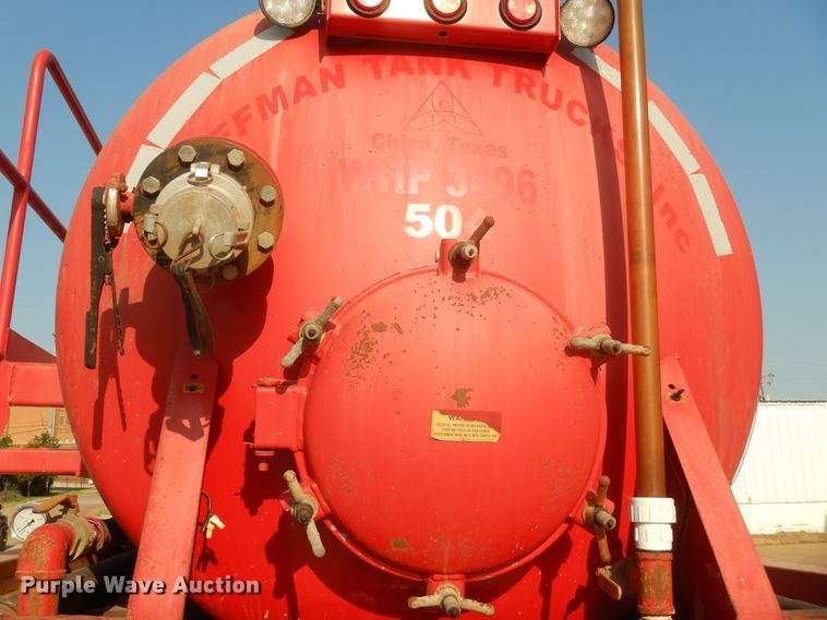 image for item IT9710 2011 Troxell  tank trailer