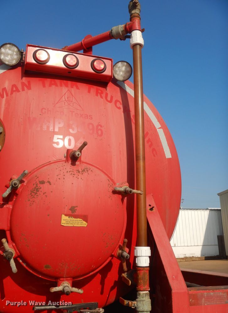 image for item IT9710 2011 Troxell  tank trailer