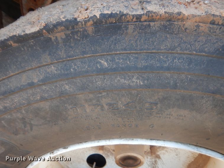 image for item IT9716 2011 CTSI BDT40  bottom dump trailer