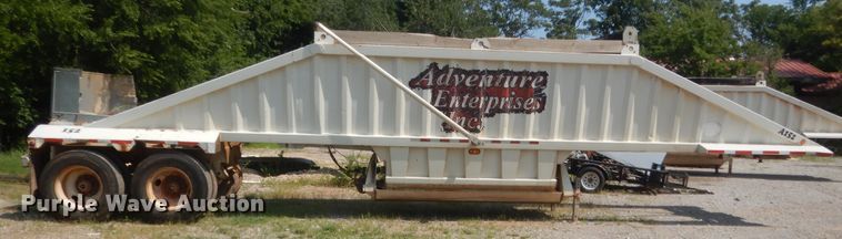 image for item IT9717 2013 CTSI BDT40  bottom dump trailer