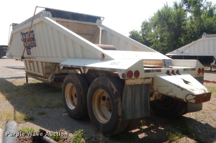 image for item IT9717 2013 CTSI BDT40  bottom dump trailer