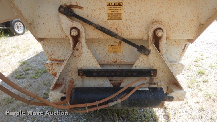 image for item IT9717 2013 CTSI BDT40  bottom dump trailer