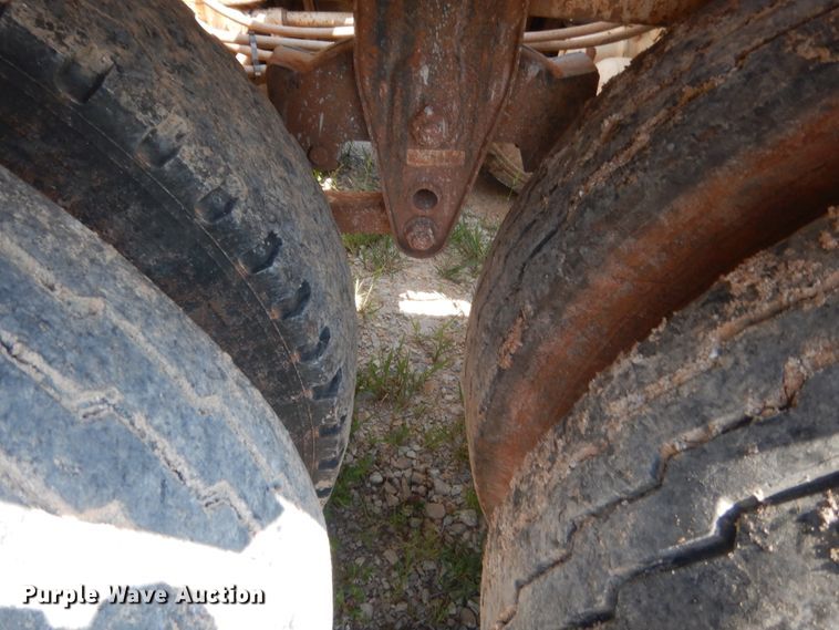 image for item IT9717 2013 CTSI BDT40  bottom dump trailer