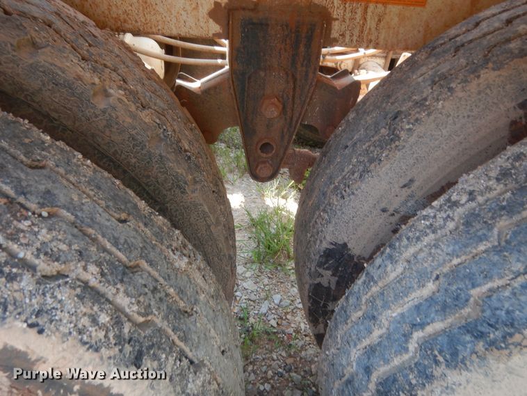 image for item IT9717 2013 CTSI BDT40  bottom dump trailer