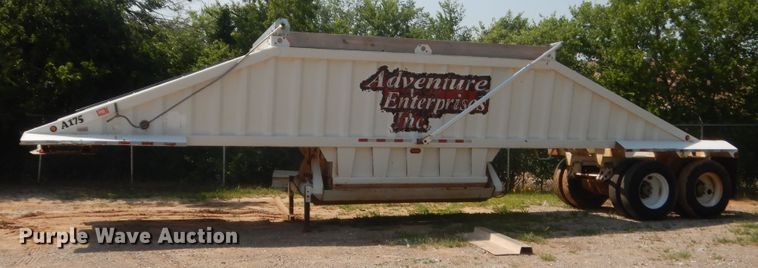 image for item IT9718 2012 CTSI BDT40  bottom dump trailer