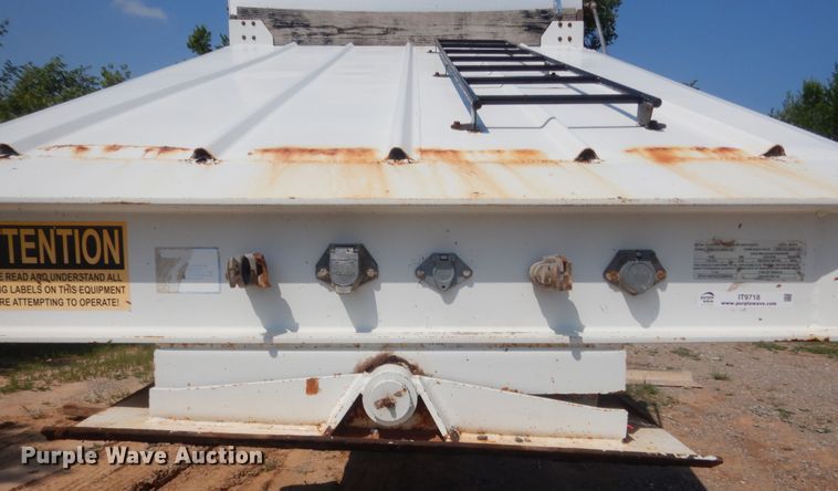 image for item IT9718 2012 CTSI BDT40  bottom dump trailer