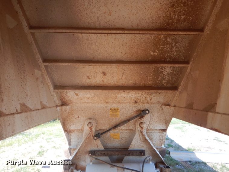 image for item IT9718 2012 CTSI BDT40  bottom dump trailer