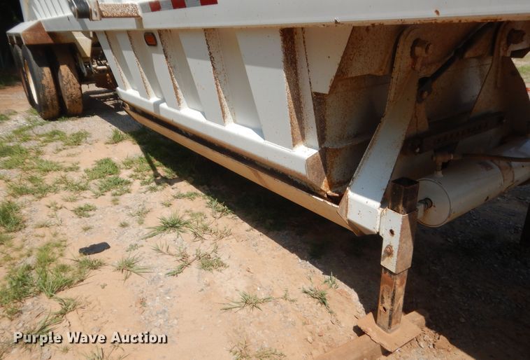 image for item IT9718 2012 CTSI BDT40  bottom dump trailer