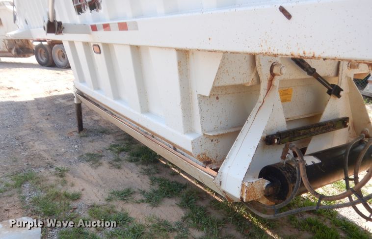 image for item IT9718 2012 CTSI BDT40  bottom dump trailer