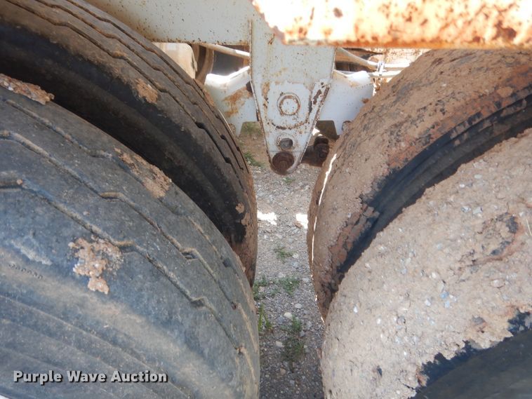 image for item IT9718 2012 CTSI BDT40  bottom dump trailer