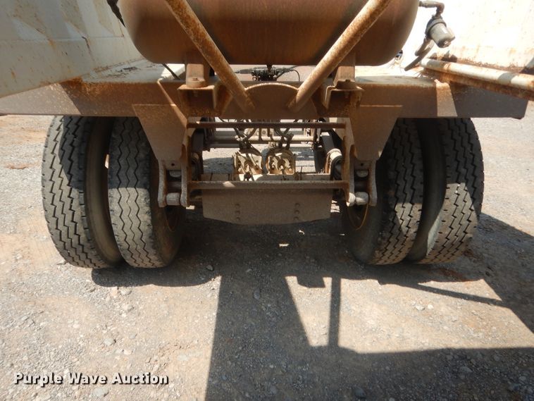 image for item IT9720 2013 CTSI BDT40  bottom dump trailer
