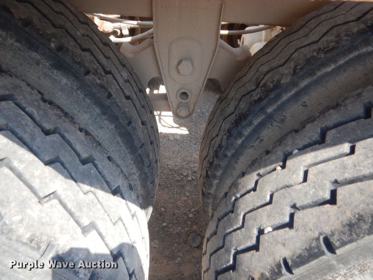 image for item IT9720 2013 CTSI BDT40  bottom dump trailer