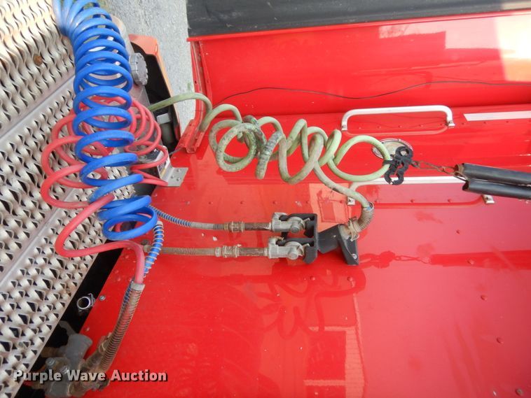 image for item IT9741 2013 Kenworth T660  semi truck