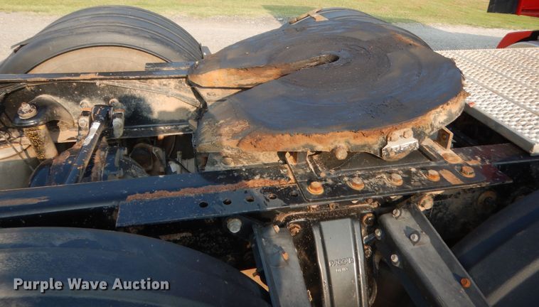 image for item IT9741 2013 Kenworth T660  semi truck