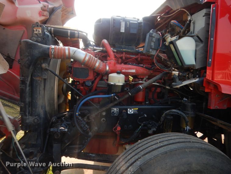 image for item IT9741 2013 Kenworth T660  semi truck