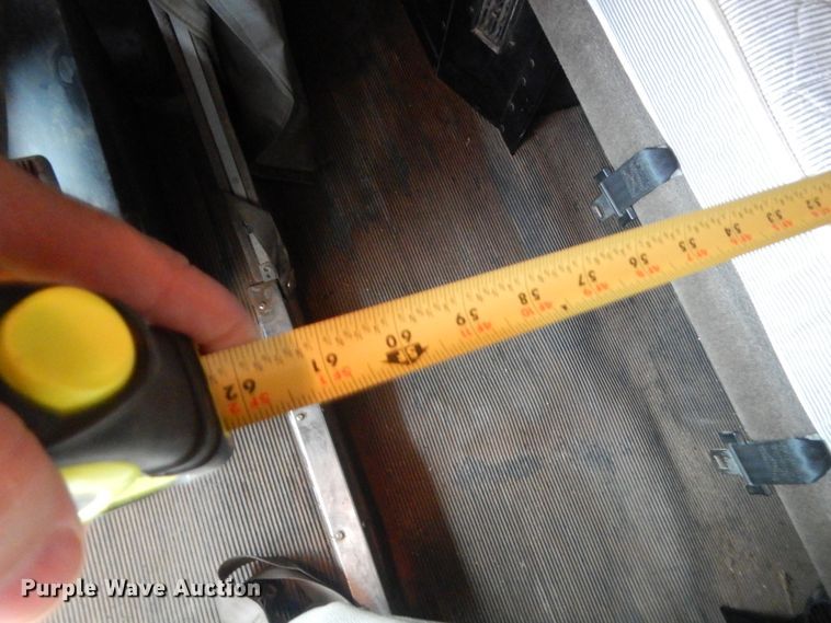 image for item IT9741 2013 Kenworth T660  semi truck