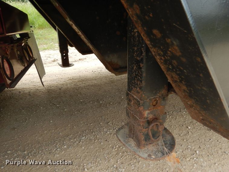 image for item JI9508 2008 Trail King TK110HT-443  drop deck equipment trailer