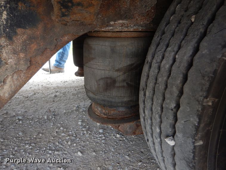 image for item JI9508 2008 Trail King TK110HT-443  drop deck equipment trailer