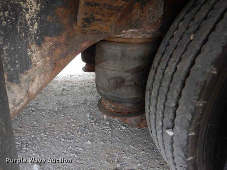 image for item JI9508 2008 Trail King TK110HT-443  drop deck equipment trailer