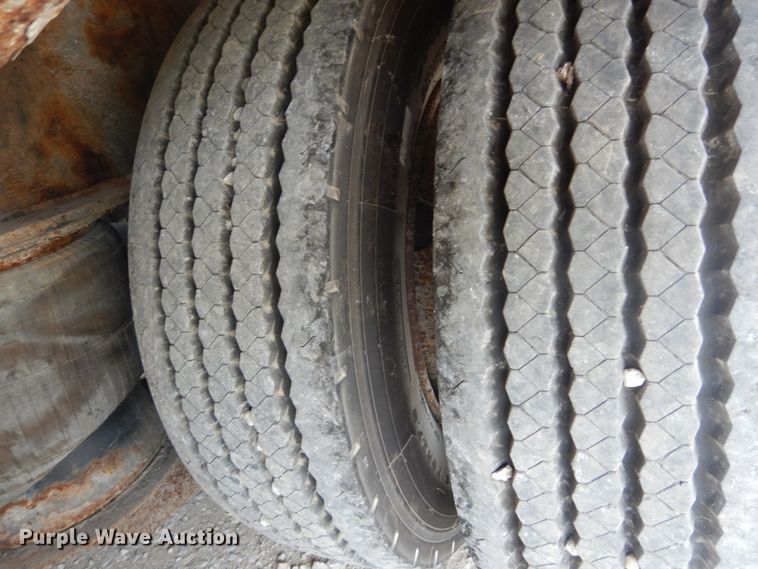 image for item JI9508 2008 Trail King TK110HT-443  drop deck equipment trailer