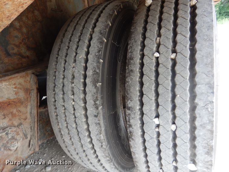 image for item JI9508 2008 Trail King TK110HT-443  drop deck equipment trailer