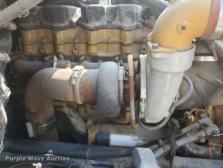 image for item JM9542 Caterpillar C15  engine