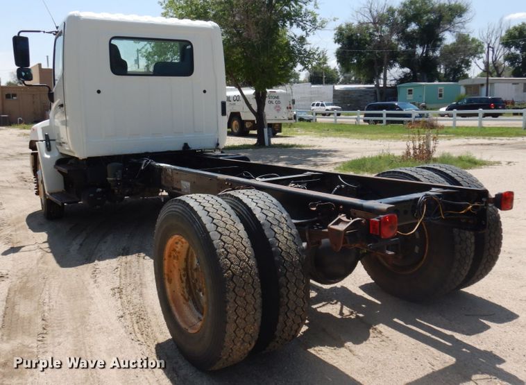 image for item JZ9916 2008 Hino 338  truck cab and chassis