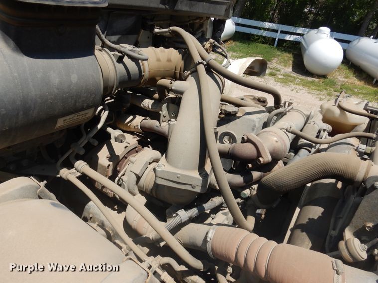 image for item JZ9916 2008 Hino 338  truck cab and chassis