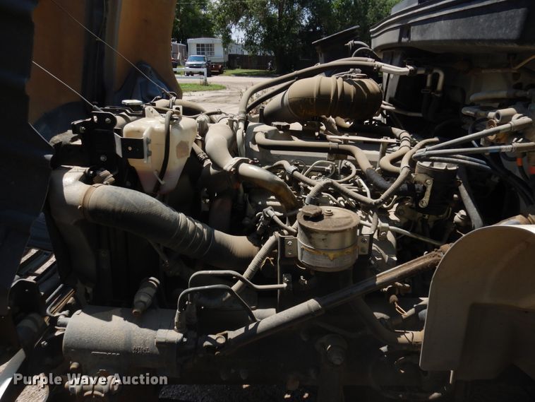 image for item JZ9916 2008 Hino 338  truck cab and chassis