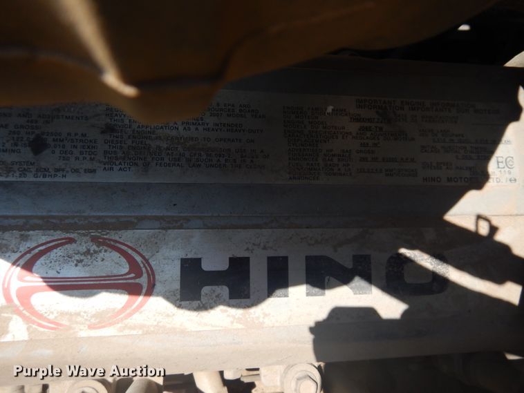 image for item JZ9916 2008 Hino 338  truck cab and chassis