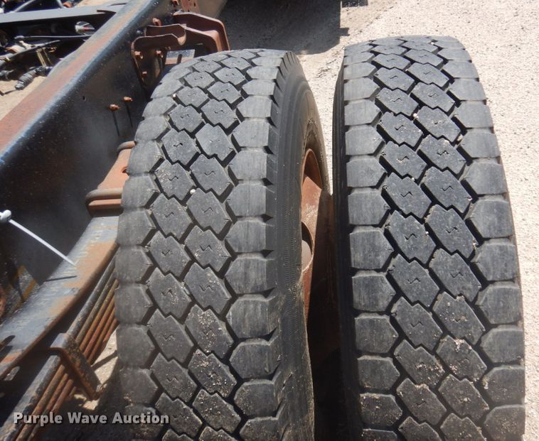 image for item JZ9916 2008 Hino 338  truck cab and chassis