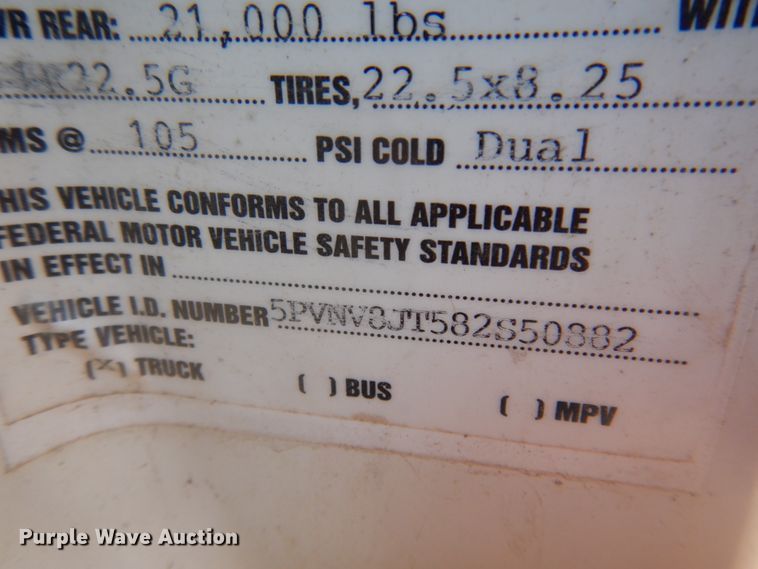 image for item JZ9916 2008 Hino 338  truck cab and chassis