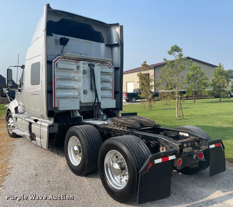 image for item KK9524 2013 International ProStar  semi truck
