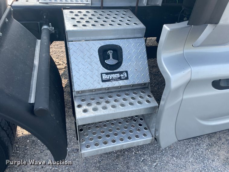 image for item KK9524 2013 International ProStar  semi truck