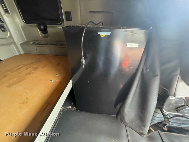 image for item KK9524 2013 International ProStar  semi truck